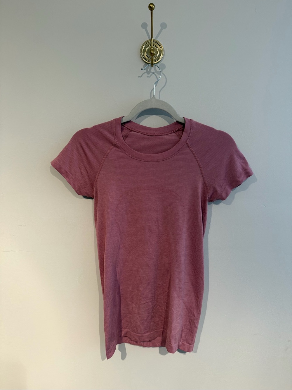 lululemon athletica Short Sleeve Crew Tee in Mauve